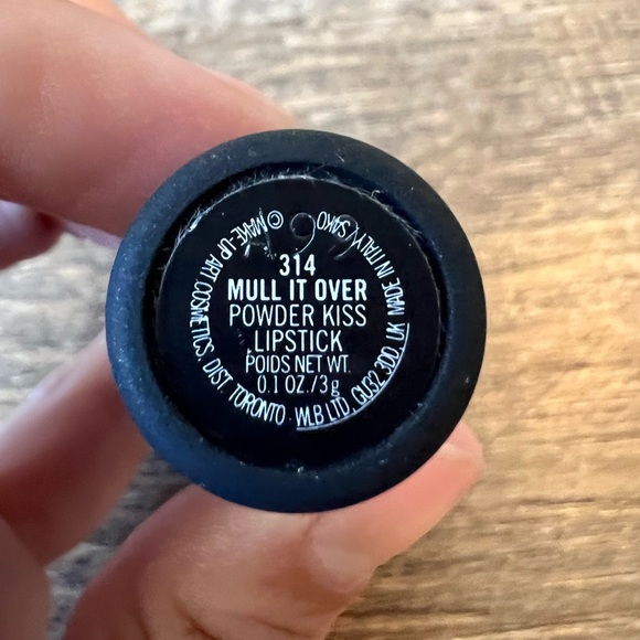 Different MAC lipstick shades - Picture 5 of 13